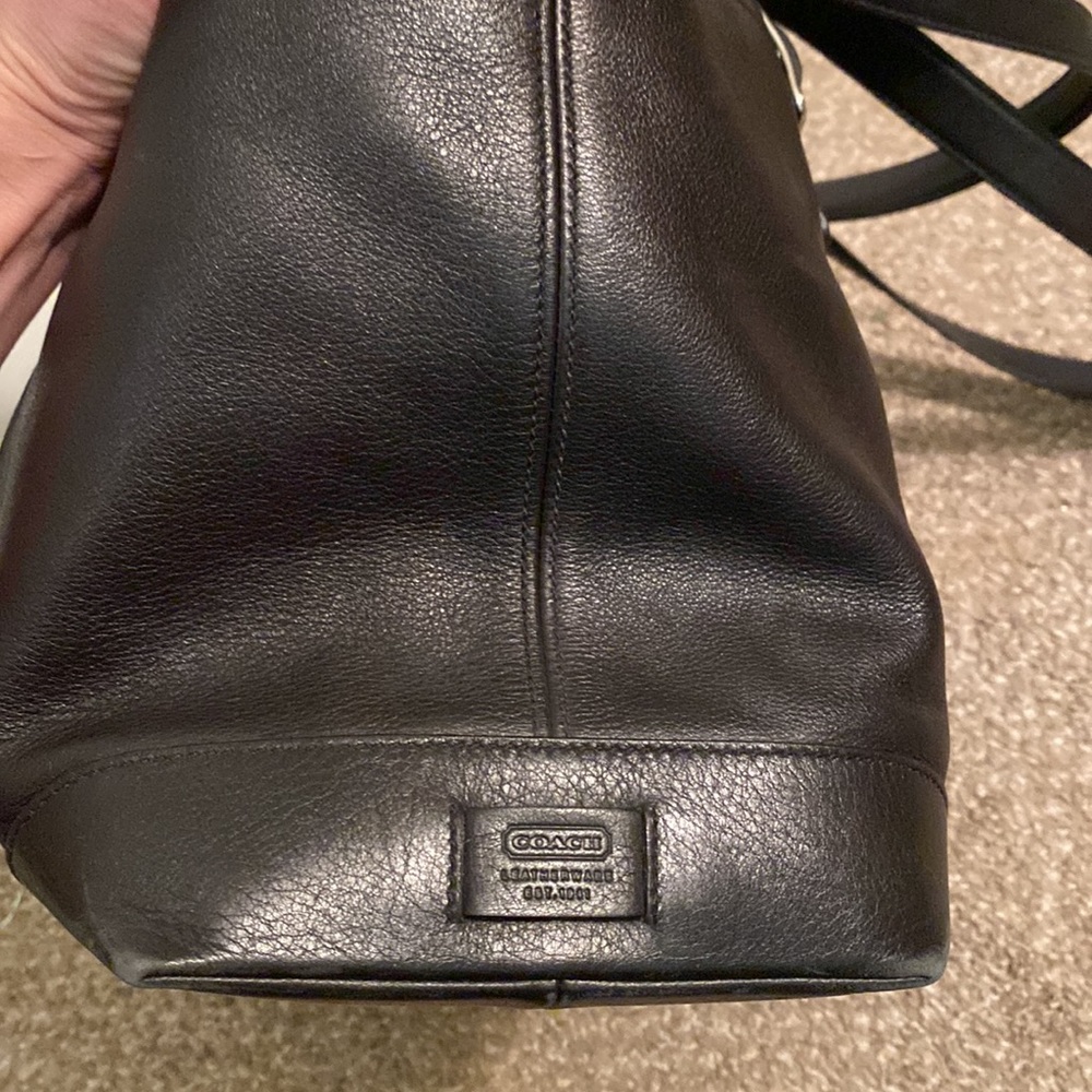 Large Coach Bag - Picture 14 of 16